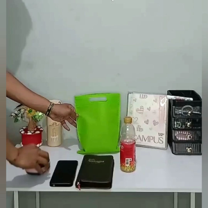 (Model OvaL) Kodian 10 & 20 Tas Kain Spunbond Uk 20x26 cm Goodiebag Bingkisan Souvenir Snack ultah