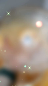 Đĩa thủy tinh pha lê đựng hoa quả.