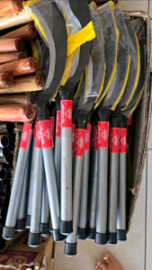 มีดหวด มีดตัดอ้อย ด้ามขาวเซต 10 เล่ม ตรา เพชร สันหนา 3 มิล ใบมีดทำจากเหล็กแมงกานีส ใช้ถางป่า ตัดแต่งกิ่ง ตัดอ้อย คม แข็งแรง