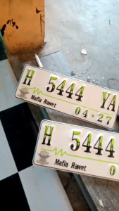 plat nomor