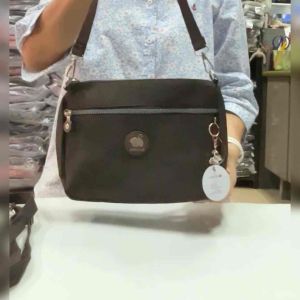 #Lingkub2085 ขนาด 9.5 นิ้ว กระเป๋าถือ มีสายสะพายยาว 3 ช่องซิป