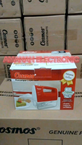 Hand Mixer Tangan Cosmos CM 1659 R Original\\n\\n Apa Itu Hand Mixer Tangan Cocok untuk Rumah Tangga?\\n\\nHand mixer tangan Cosmos CM 1659 R adalah alat pencampur yang dirancang khusus untuk rumah tangga. Dengan desain ergonomis dan bahan berkualitas tinggi, hand mixer ini dapat membantu Anda mencampur adonan kue dan minuman dengan mudah dan cepat. Selain itu, hand mixer ini juga dilengkapi dengan beberapa fitur tambahan yang dapat membuat proses memasak menjadi lebih menyenangkan dan efisien.\\n\\n Kelebihan Hand Mixer Tangan Desain Ergonomis\\n\\nSalah satu kelebihan utama dari hand mixer tangan Cosmos CM 1659 R adalah desain ergonomisnya. Dengan desain ergonomis, hand mixer ini dapat digunakan dengan nyaman oleh pengguna tanpa mengalami lelah atau sakit tangan. Selain itu, desain ergonomis juga memudahkan pengguna untuk mengoperasikan hand mixer ini dengan mudah dan efisien.\\n\\n Alat Mixer untuk Kue dan Minuman\\n\\nHand mixer tangan Cosmos CM 1659 R adalah alat pencampur yang ideal untuk mencampur adonan kue dan minuman. Dengan berbagai kecepatan yang tersedia, hand mixer ini dapat membantu Anda mencampur adonan kue dengan sempurna tanpa perlu khawatir adonan tidak tercampur rata. Selain itu, hand mixer ini juga dapat digunakan untuk mencampur minuman seperti jus dan smoothie.\\n\\n Bagaimana Menggunakan Hand Mixer Tangan Berkualitas Tinggi?\\n\\nMenggunakan hand mixer tangan Cosmos CM 1659 R sangat mudah dan sederhana. Berikut adalah cara mengoperasikan hand mixer ini:\\n\\n1. Pastikan hand mixer telah terhubung dengan电源。请用印尼语回答。