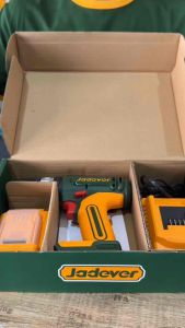 Jadever สว่านกระแทกแบตเตอรี่ไร้สาย 20V พร้อมแบตเตอรี่และแท่นชาร์จแบตเตอรี่ (JDCDP521)