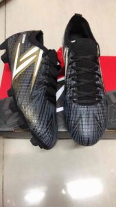 รองเท้าฟุตบอล ZETA รุ่น SUPERNOVA สีดำ/ทอง ขนาด39-44 พร้อมส่ง มีเก็บเงินปลายทางคะ