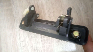 HANDLE PINTU LUAR TOYOTA KIJANG SUPER KF40 / 5K HITAM