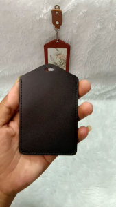 Tag Holder untuk Saku Depan: ID Card Name Tag Holder Praktis