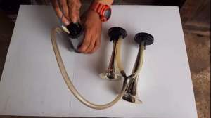 แตรไฟฟ้า 2 ปาก 12V สีเงิน อุปกรณ์ครบพร้อมรีเลย์ ไม่ต้องใช้ถังลม เสียงจ้วดๆ