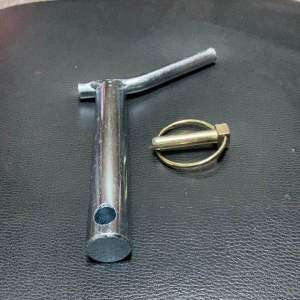 สลักคานลากชุบซิ้งเงิน คูโบต้า รุ่นL34-L45-L47 พร้อมปริ้นห่วงแกนโตขนาด10mm.