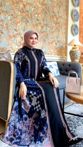 Asyila Dress: Desain Elegan dan Bahan Nyaman