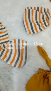Paket Pelengkap 18Pcs Bayi Baru Lahir Pelengkap Lahiran Baju Bayi SNI