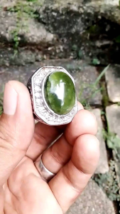 Cincin batu mustika giok hijau