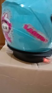 HELEM ANAK MOTIF KARAKTER LUCU TK Umur 2-5 tahun~tremurah lingkar kepada maximal 52 cm\\n\\n Apa itu HELEM Anak Motif Karakter Lucu?\\n\\nHELEM Anak Motif Karakter Lucu adalah pakaian berkualitas tinggi dengan desain karakter lucu yang cocok untuk anak-anak usia 2-5 tahun. Produk ini dirancang khusus untuk memberikan rasa nyaman dan kegembiraan bagi anak-anak selama bermain atau belajar di sekolah.\\n\\n Untuk Usia Berapa?\\n\\nHELEM Anak Motif Karakter Lucu dirancang khusus untuk anak-anak usia 2-5 tahun. Pakaian ini cocok untuk digunakan di rumah, taman bermain, atau sekolah. Desain karakter lucu membuatnya menarik bagi anak-anak dan memudahkan mereka merasa percaya diri saat berinteraksi dengan teman sebaya.\\n\\n Lingkar Kepala Maksimal 52 cm\\n\\nHELEM Anak Motif Karakter Lucu memiliki lingkar kepala maksimal 52 cm, menjadikannya pilihan ideal untuk anak-anak usia 2-5 tahun. Ukuran ini memastikan bahwa pakaian pas dan nyaman digunakan sepanjang hari.\\n\\n Kelebihan HELEM Anak Motif Karakter Lucu\\n\\n Desain Karakter Lucu\\n\\nHELEM Anak Motif Karakter Lucu menawarkan desain karakter lucu yang unik dan menarik bagi anak-anak. Desain ini membuat pakaian menjadi lebih menarik dan menghibur bagi anak-anak, membuat mereka merasa nyaman dan percaya diri saat memakainya.\\n\\n Kualitas Pakaian\\n\\nHELEM Anak Motif Karakter Lucu terbuat dari bahan berkualitas tinggi yang aman dan nyaman untuk digunakan oleh anak-anak. Bahan ini memiliki sifat tahan lama, mudah dicuci, dan tidak mudah kusut, menjadikannya pilihan ideal untuk anak-anak yang aktif.\\n\\n Cara Memilih HELEM Anak Motif Karakter Lucu yang Tepat\\n\\n Ukuran Lingkar Kepala\\n\\nUntuk memastikan bahwa HELEM Anak Motif Karakter Lucu pas dan nyaman, penting untuk memeriksa ukuran lingkar kepala anak Anda sebelum membeli. Lingkar kepala maksimal 52 cm menjadikannya pilihan ideal untuk anak-anak usia 2-5 tahun.\\n\\n Motif Karakter Lucu\\n\\nHELEM Anak Motif Karakter Lucu menawarkan berbagai desain karakter lucu yang unik dan menarik bagi anak-anak. Pilih motif yang sesuai dengan minat dan kegemaran anak Anda untuk memberikan pengalaman bermain atau belajar yang menyenangkan.\\n\\nDengan HELEM Anak Motif Karakter Lucu, Anda dapat memberikan pakaian berkualitas tinggi dan desain karakter lucu yang akan membuat anak-anak Anda merasa nyaman dan percaya diri saat bermain atau belajar di sekolah. Selalu perhatikan ukuran lingkar kepala dan pilih motif yang sesuai dengan minat anak Anda untuk mendapatkan hasil terbaik.\n}