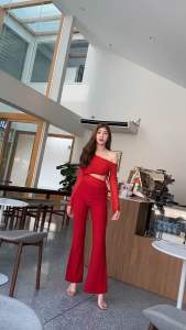 🔥เดรสแฟชั่นสวยๆ เดรสเซ็กซี่ เดรสออกงานหรูๆ 🔥 เสื้อปาดไหล่+กางเกงขายาว ชุดเซ็ต เดรสปาดไหล่ ชุดเที่ยวกลางคืน ชูดเดรสผู้หญิงทรงเอ เดรส เกาะอก เดรสหรูดูแพง