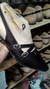 SEPATU Heels Wanita Premium Sepatu Wanita TALI GESPER SILANG HAK 3 CM DD01 SEPATU HITAM SEPATU KERJA TERBARU MURAH !!!