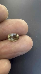 Brown Zircon 1ct 7.8x5.9mmTop Quality Natural Zircon Brown Oval REACT to UV Light.