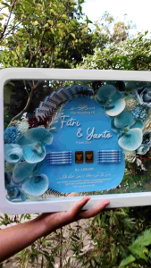 Souvenir Mahar Pernikahan Bingkai Uang Cantik Custom Unik Elegan Modern Murah Meriah Mahar Pernikahan Murah Cantik Elegan Unik Akrilik Lingkar Inisial Uang Bunga Pigura Frame Transparan