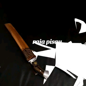 PISAU TARISI KEBUN PREMIUM