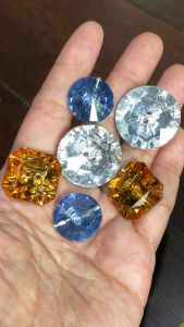 กระดุมเพชร พลอย  สวยๆ ขนาด 1ค82026 มิล / ชุดละ 3-5 เม็ด