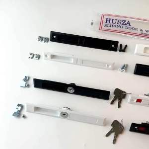 มือจับเรียบมีรู HUSZA ( อบขาว ดำ) เรียบมีรู มือจับ บานเลื่อน ประตูบานเลื่อน หน้าต่างบานเลื่อน ฮัทซ่า มือจับประตู ประตู หน้าต่าง ฮัสซ่า Aluware AW180