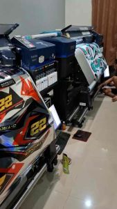 CUSTOM DECAL CRF 450 LITESUPERMOTO BAHAN MAXDECAL SUPERGLOSSY FULL CRUMM