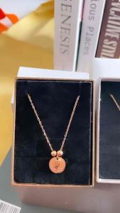 Kalung Koin Titanium Wanita Lapis Emas Aksen Zircon Gaya Klasik CXB464