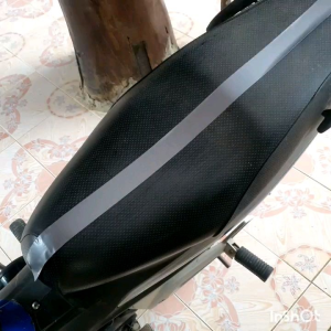 ส่งฟรี เคลือบเบาะหนัง และชิ้นส่วนภายในรถยนต์ เคลือบเงา แว๊กส์หนัง กันแดด กันฝุ่น กลิ่นหอม ติดทนนาน โปรโมชั่น แถมผ้าไมโครไฟเบอร์