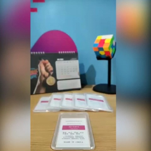 Tempat ID Card Holder Transparant Buka Tutup Potrait Amanda Aic - 10