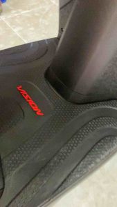 Thảm để chân xe VISION 2021-2025 cao su dễ vệ sinh