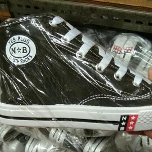 sepatu sekolah Nb bot hitam putih soll putih terlaris