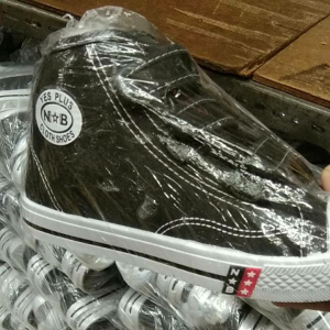 SEPATU SEKOLAH N/B PREKAT PENDEK SOL KUNING TERLARIS TOP