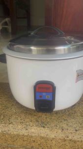 Nồi cơm điện công nghiệp Guckoo nấu 3 kg gạo bảo hành 1 năm
