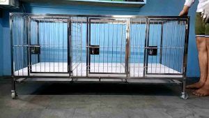 2×4.5×2 3doors framed.. stainless 304 dog cage