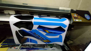 Desain Sticker Decal Nmax Racing & Variasi Motor Nmax