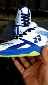 Sepatu yonex badminton anak size 32 sampai size 38 / sepatu olah raga outdoor / sepatu yonex children / sepatu running / yonex shoes