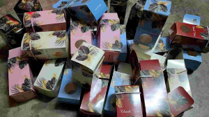 Doorgirft Kotak Kosong Perkhawinan / 10 Pcs Per Pkt Souvenir Doorgirft Bag / Bags / Wedding Gift Bag / Souvenir Gift Kotak Kosong Perkhawinan / Decoration Gift Bag / Birthday Doorgirft Decoration Bag / Gift Bag Doorgirft Packaging.