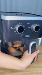 หม้อทอดไร้น้ำมัน OTTO ขนาด 4.5 ลิตร รุ่น CO-731