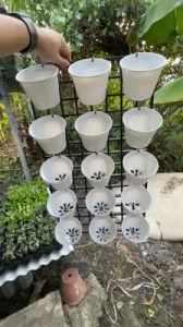 สวนแนวตั้ง กระถางสีดํา กระถาง 4 นิ้ว ใส่ต้นไม้ได้ 15 ต้น ขนาด 35*62 ซม. แขวนได้ ตกแต่งสวน พร้อมประกอบให้ ไม่สามารถสั่งรวมกับสินค้าอื่นได้