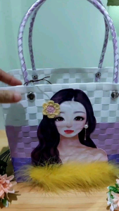 กระเป๋าเสานพลาสติกเก๋ๆ กระเป๋าถือ กระเป๋าน่ารักๆ