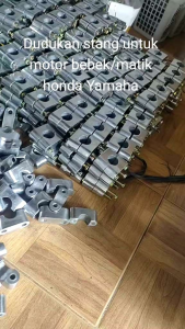 Dudukan Setang Adaptor Stang Yamaha Honda metik bebek