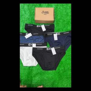 Combo 4 Quần sịp tam giác SH Quần lót nam  thun lạnh co giãn 4 chiều(Tặng hộp đẹp khi mua từ 3 quần)