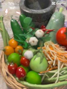 โมเดลผักส้มตำ ❌ ราคานี้ไม่รวมกระจาด ❌ ไม่มีครกเด้อคะ ราคาเฉพาะผักส้มตำ