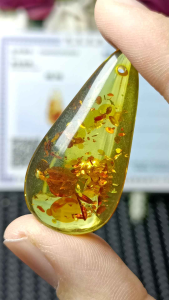 (Certificate) Natural Flower Amber Stone Pendant (证书)天然精品花珀吊坠 琥珀吊坠 漂亮花型 实物花片特闪