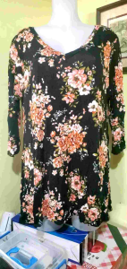 BRANDED PLUS SIZE FLORAL BLOUSE 2XL-3XL LIKE NEW STRETCHABLE RAYON FABRIC US ORIGINAL BRAND PRELOVED