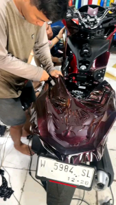 Skotlet Stiker Moon Light Red Sticker Motor Hitam Lembayung Merah Kualitas Premium