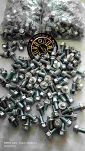 556 - flang bolt m6x10 kunci 8 (10pcs) baut fleng baut rengkes