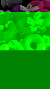 bantal leher karakter labubu viral