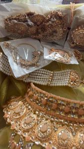 เครื่องประดับอินเดียเซ็ตใหญ่แบบหนักฃ 7 ชิ้น Indian heavy Jewerly set 7 pcs