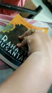 Buku Rahasia Nusantara: Panduan Nusantara untuk Pengembangan Diri