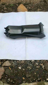 {\n \"article\": \" Spakbor Kolong Tengah GL 100 Sambungan Spakbor Belakang Honda GL100 Import Tebal