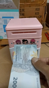 Celengan ATM Karakter: Aksesoris Unik untuk Anak-Anak